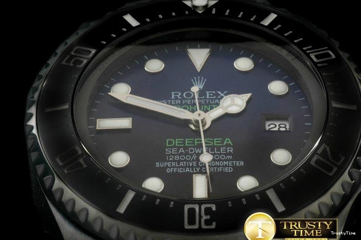 0423 ROLSD048A – Deep Sea Blue Dweller Packable 1003